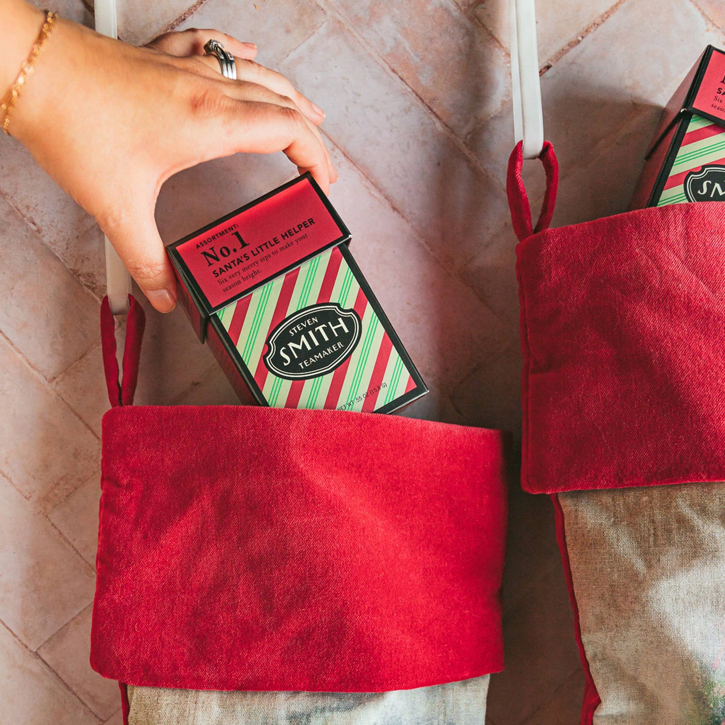 Santa's Little Helper - Holiday Tea Sampler